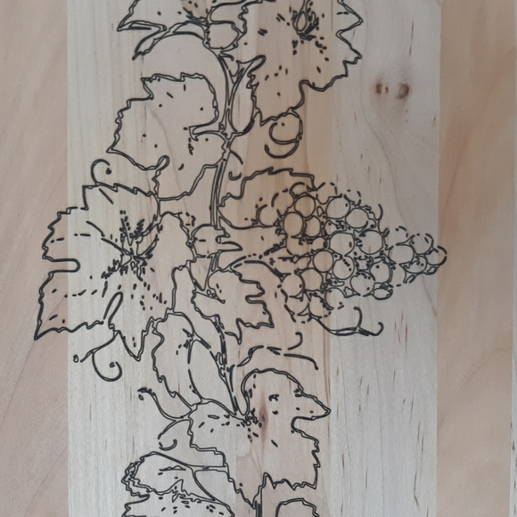 Solid Hardwood Maple Servingboard - Picture 2 of 3